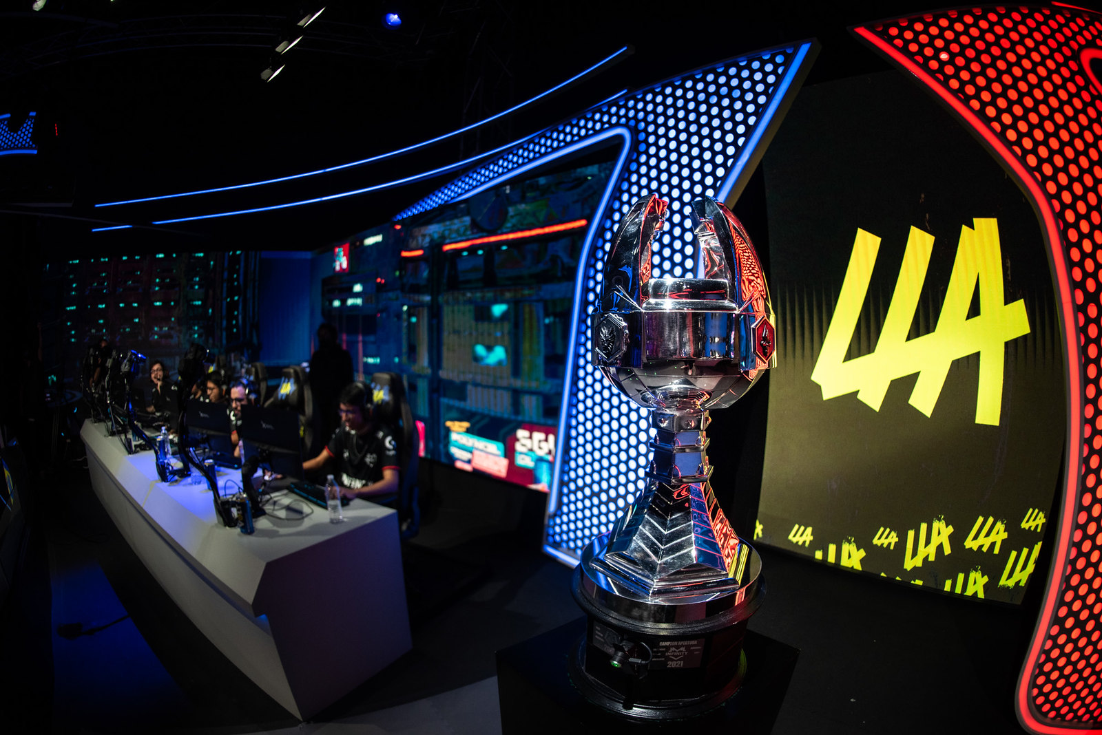 INFINITY es el bicampeón de la LLA y representará a Latinoamérica en Worlds 2021